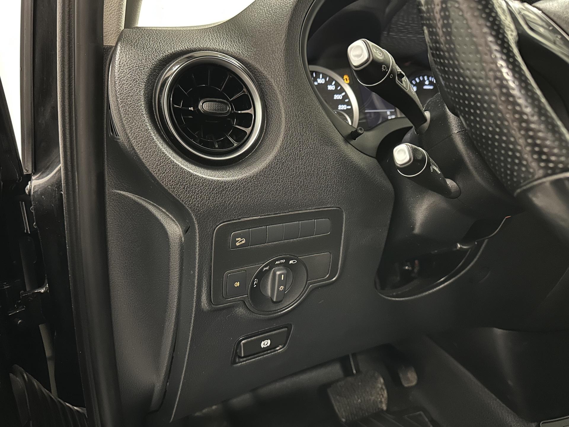 MERCEDES-BENZ Vito 2021