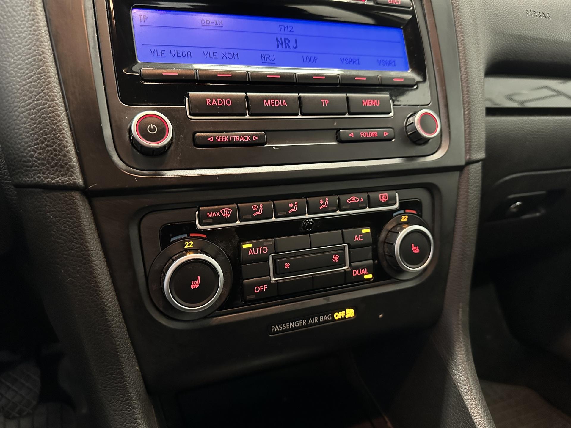 VOLKSWAGEN Golf 2010