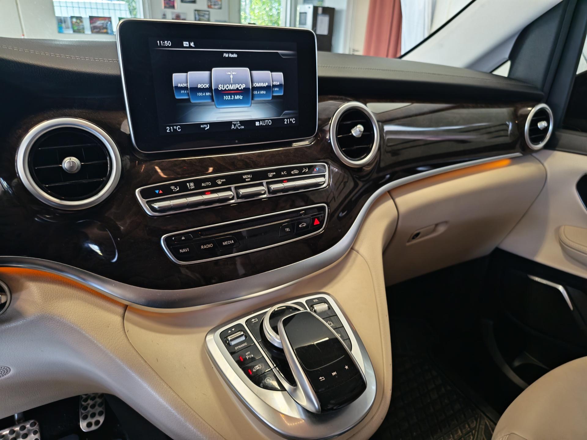 MERCEDES-BENZ V 2017