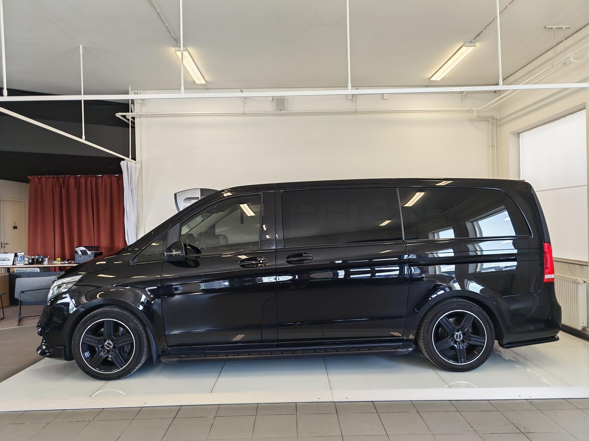 MERCEDES-BENZ V 2017