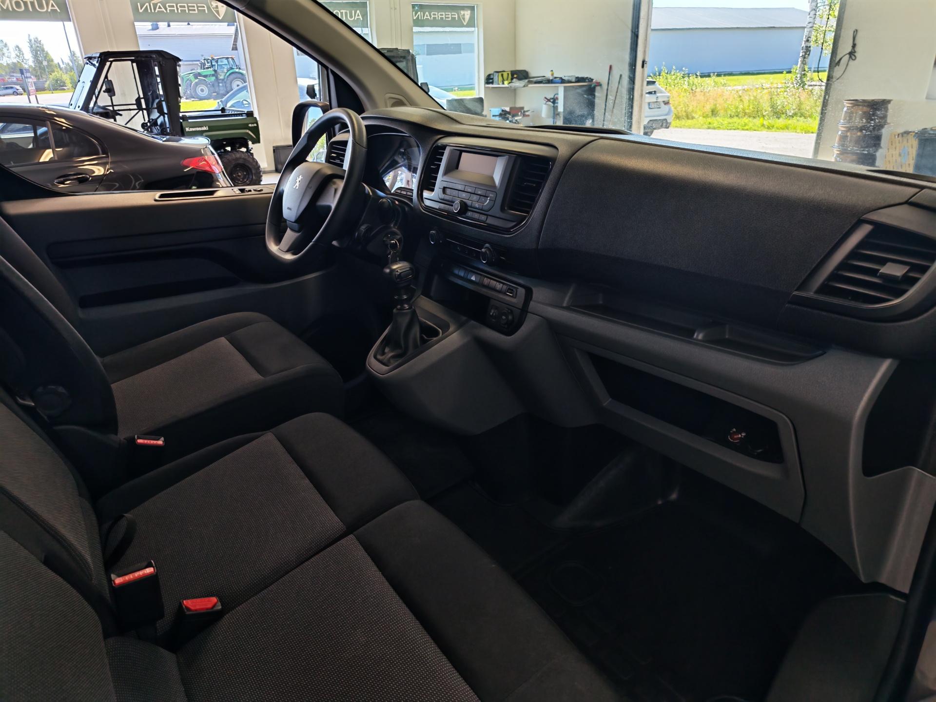 PEUGEOT Expert 2022