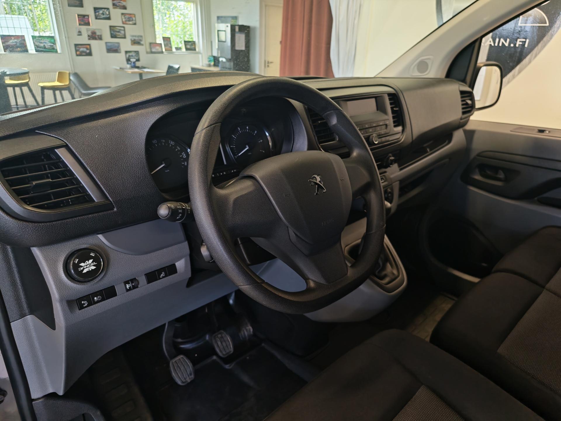PEUGEOT Expert 2022