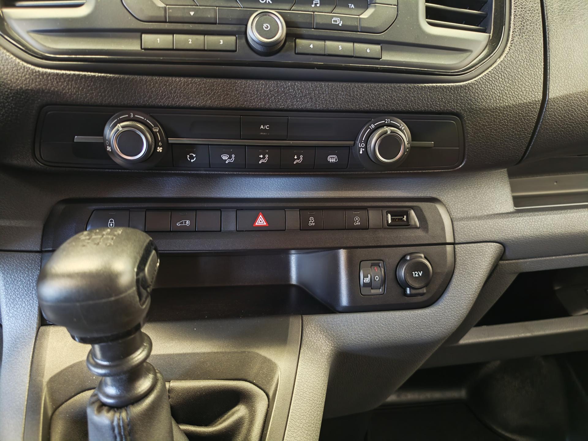 PEUGEOT Expert 2022