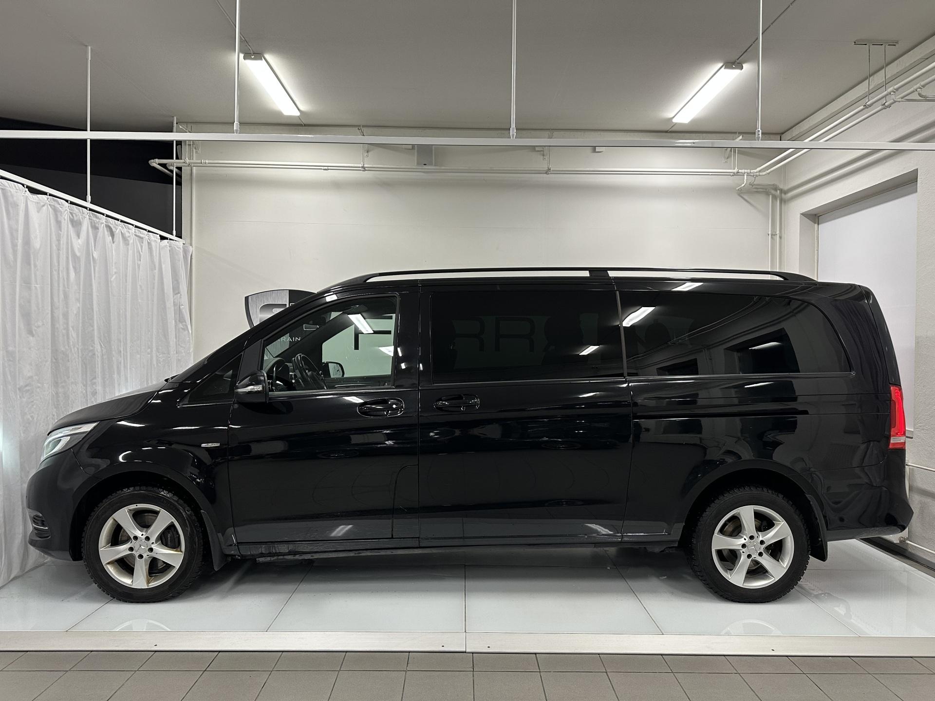 MERCEDES-BENZ V 2015