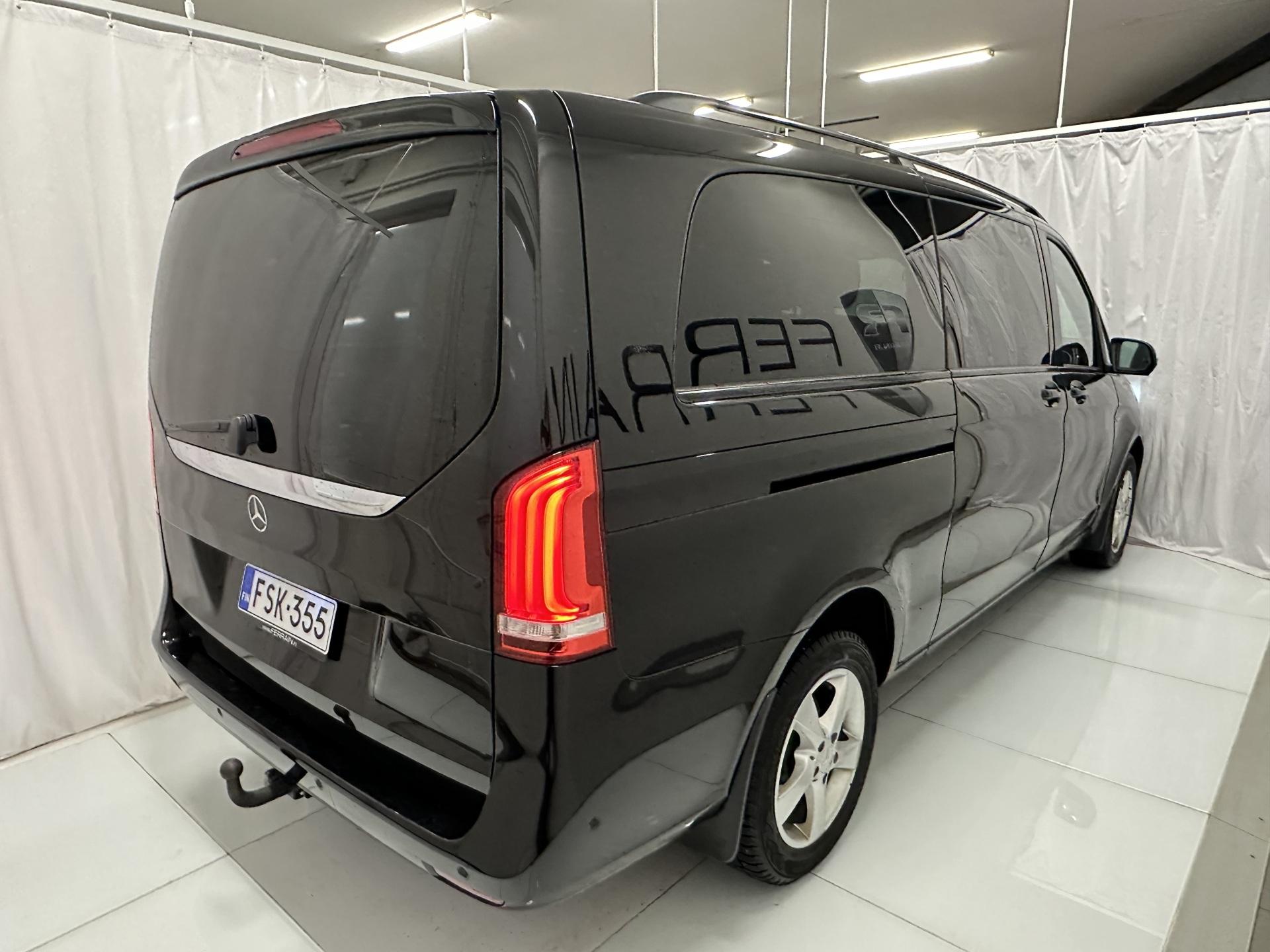 MERCEDES-BENZ V 2015