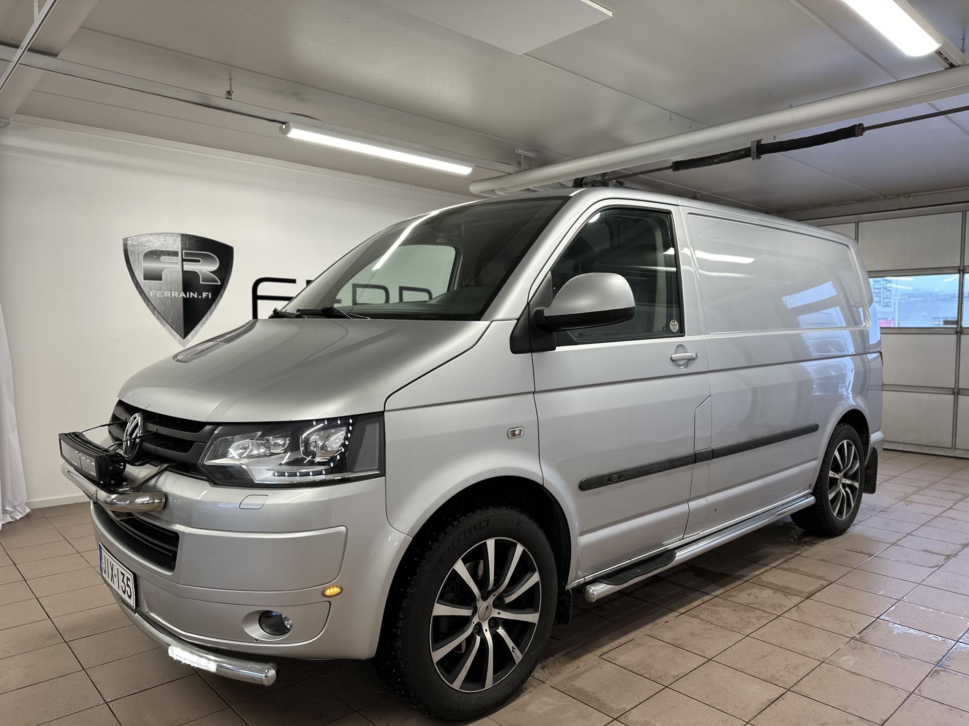 VOLKSWAGEN Transporter 2013