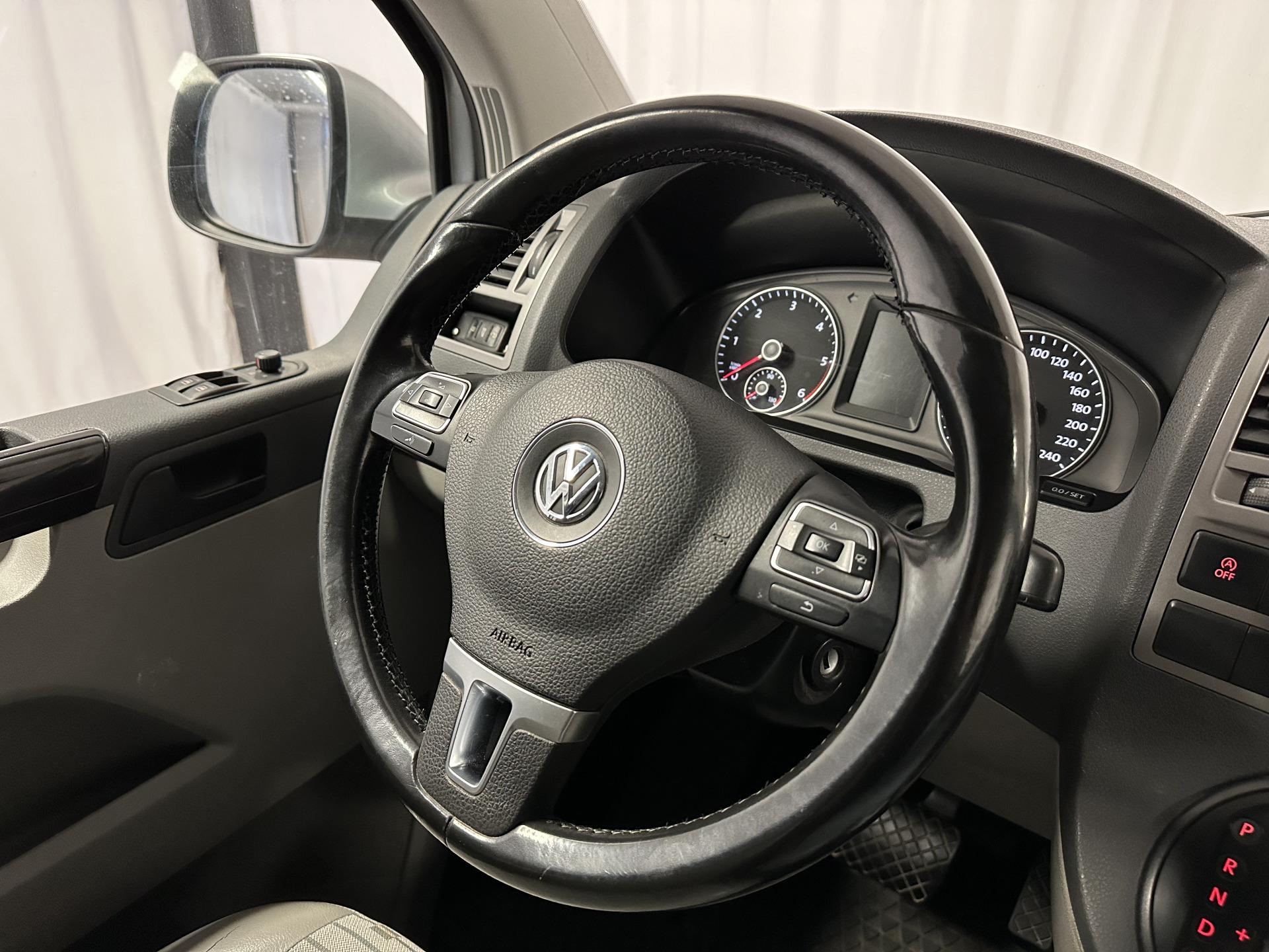 VOLKSWAGEN Transporter 2013
