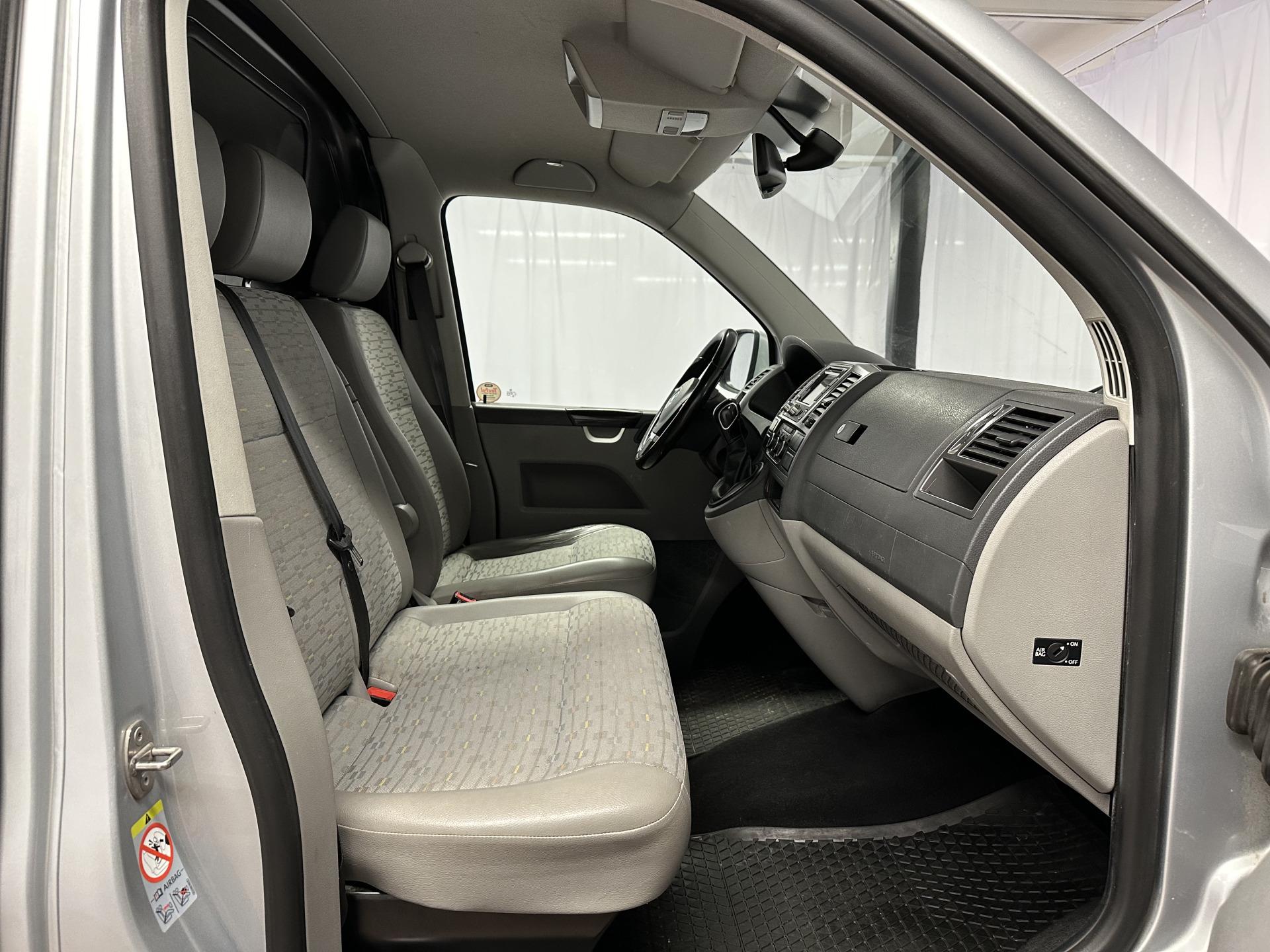 VOLKSWAGEN Transporter 2013