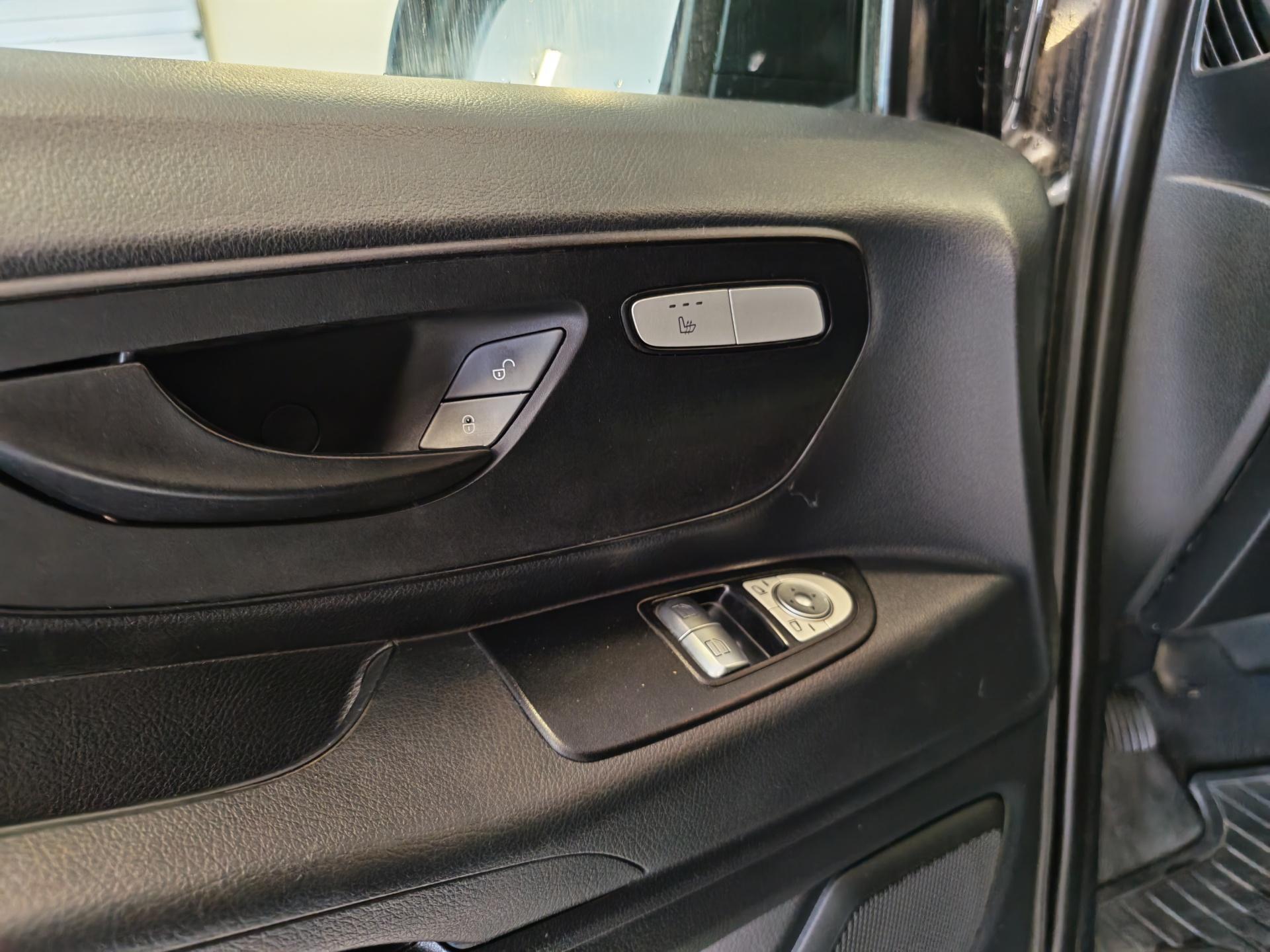 MERCEDES-BENZ Vito 2015