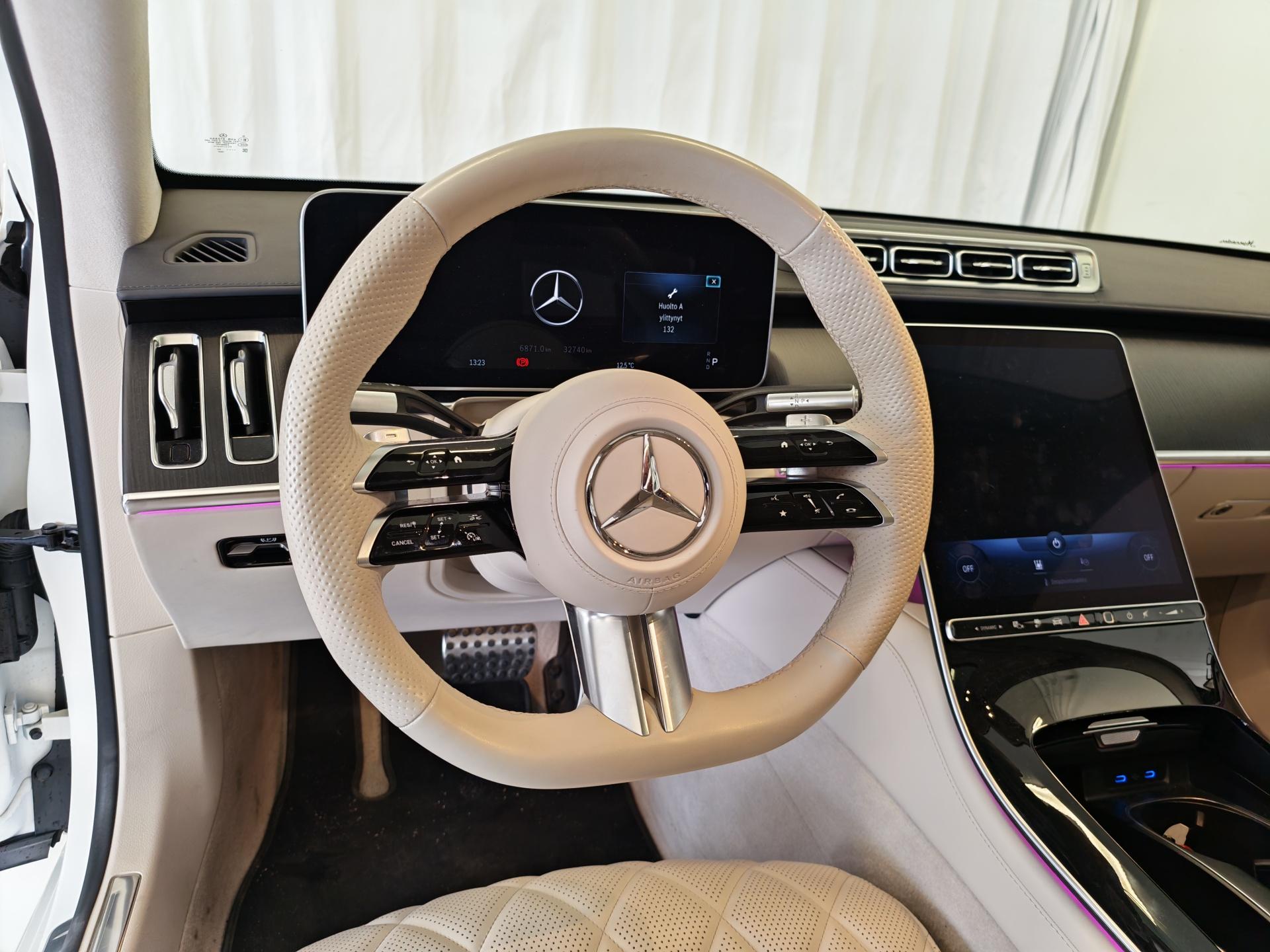 MERCEDES-BENZ S 2022