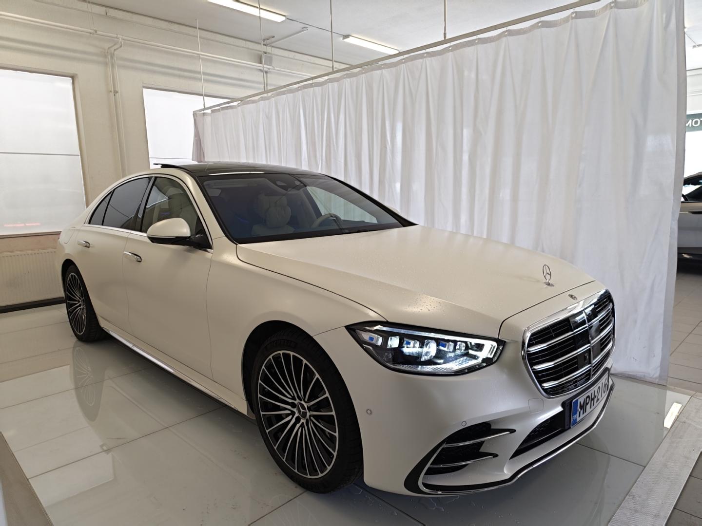 MERCEDES-BENZ S 2022
