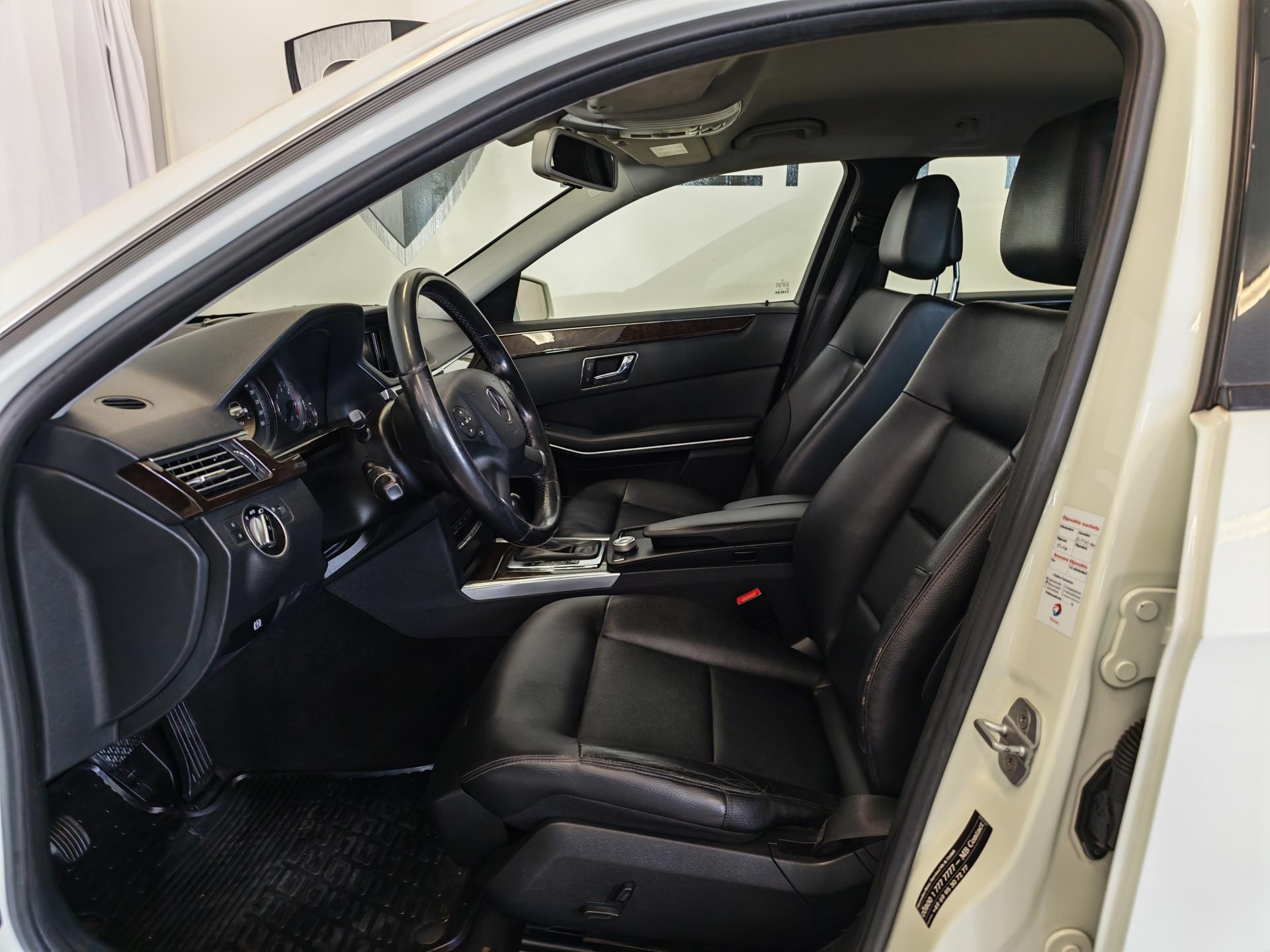 MERCEDES-BENZ E 2011