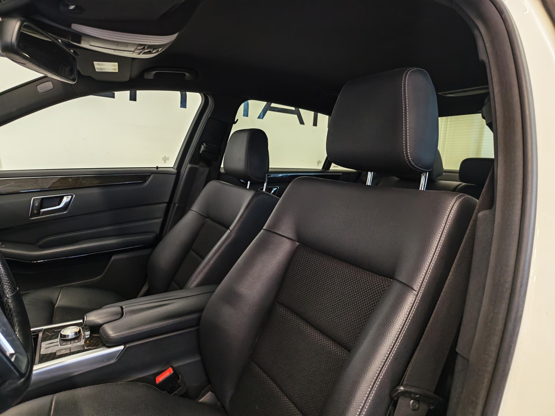 MERCEDES-BENZ E 220 2014