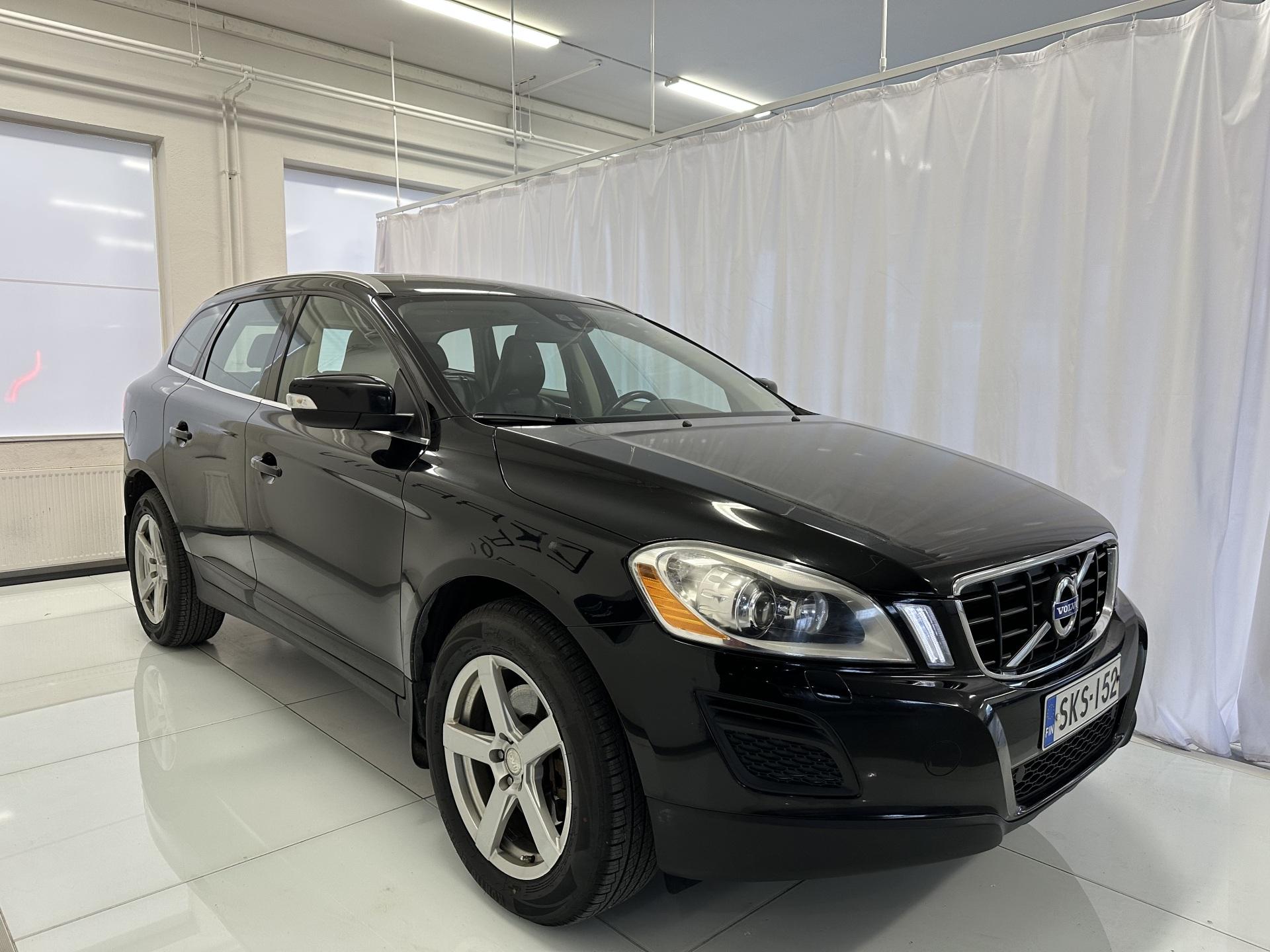 VOLVO XC60 2012