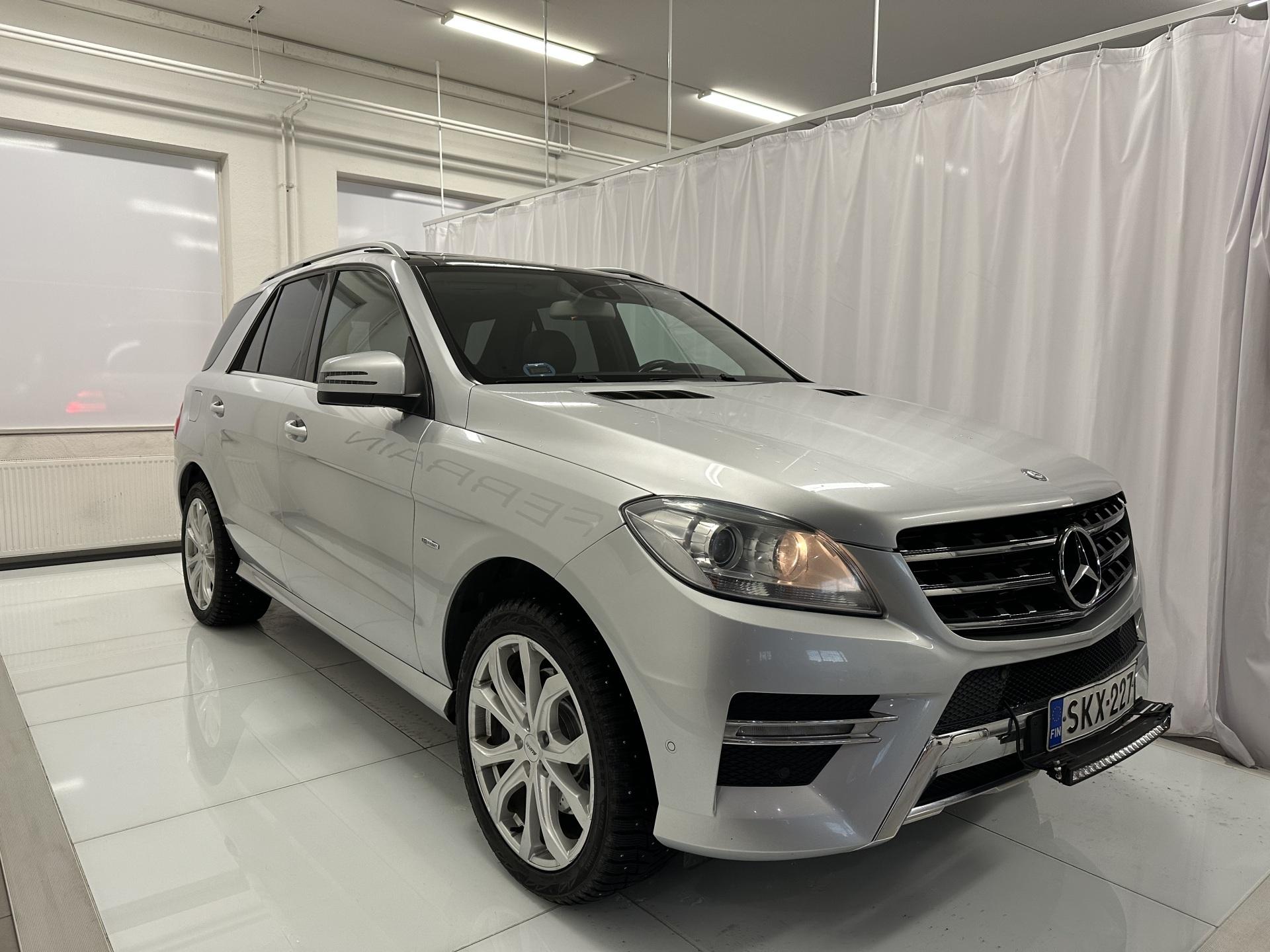 MERCEDES-BENZ ML 2011