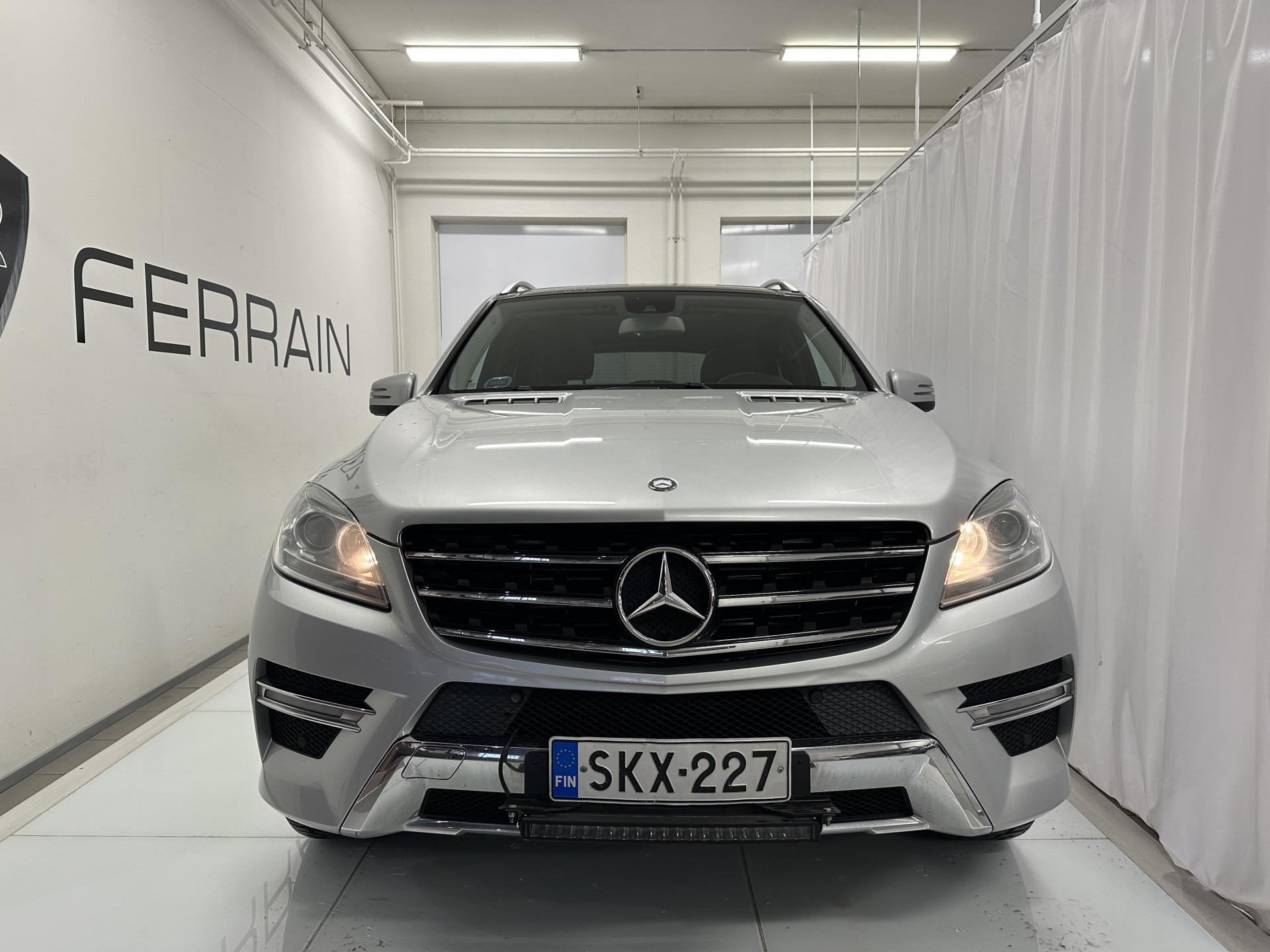 MERCEDES-BENZ ML 2011
