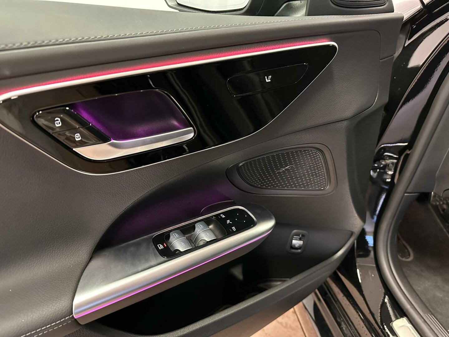 MERCEDES-BENZ C 2022