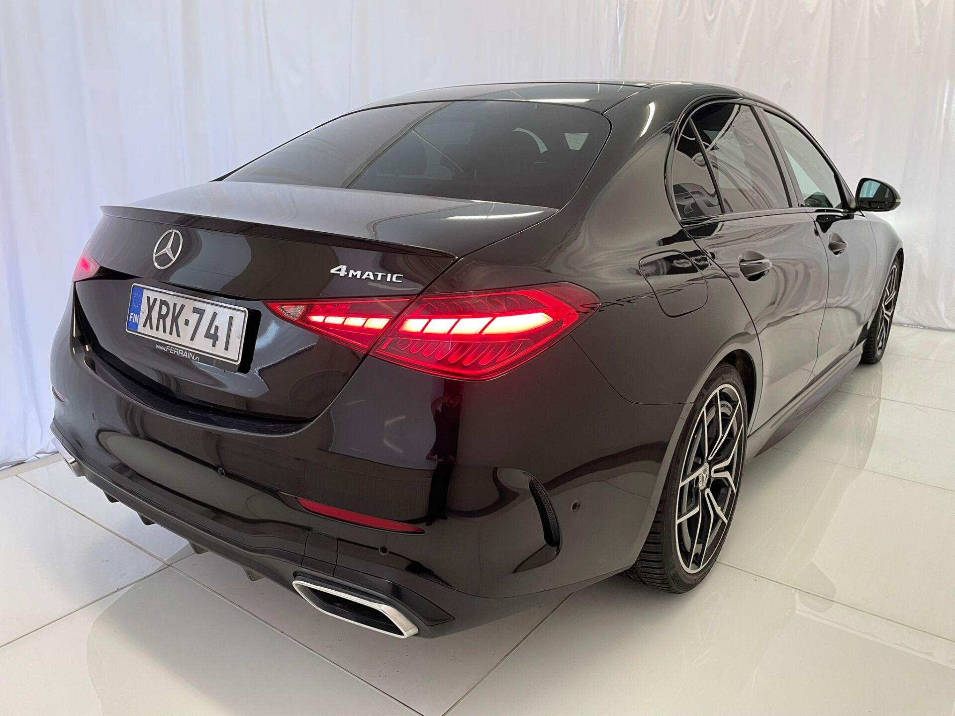 MERCEDES-BENZ C 2022