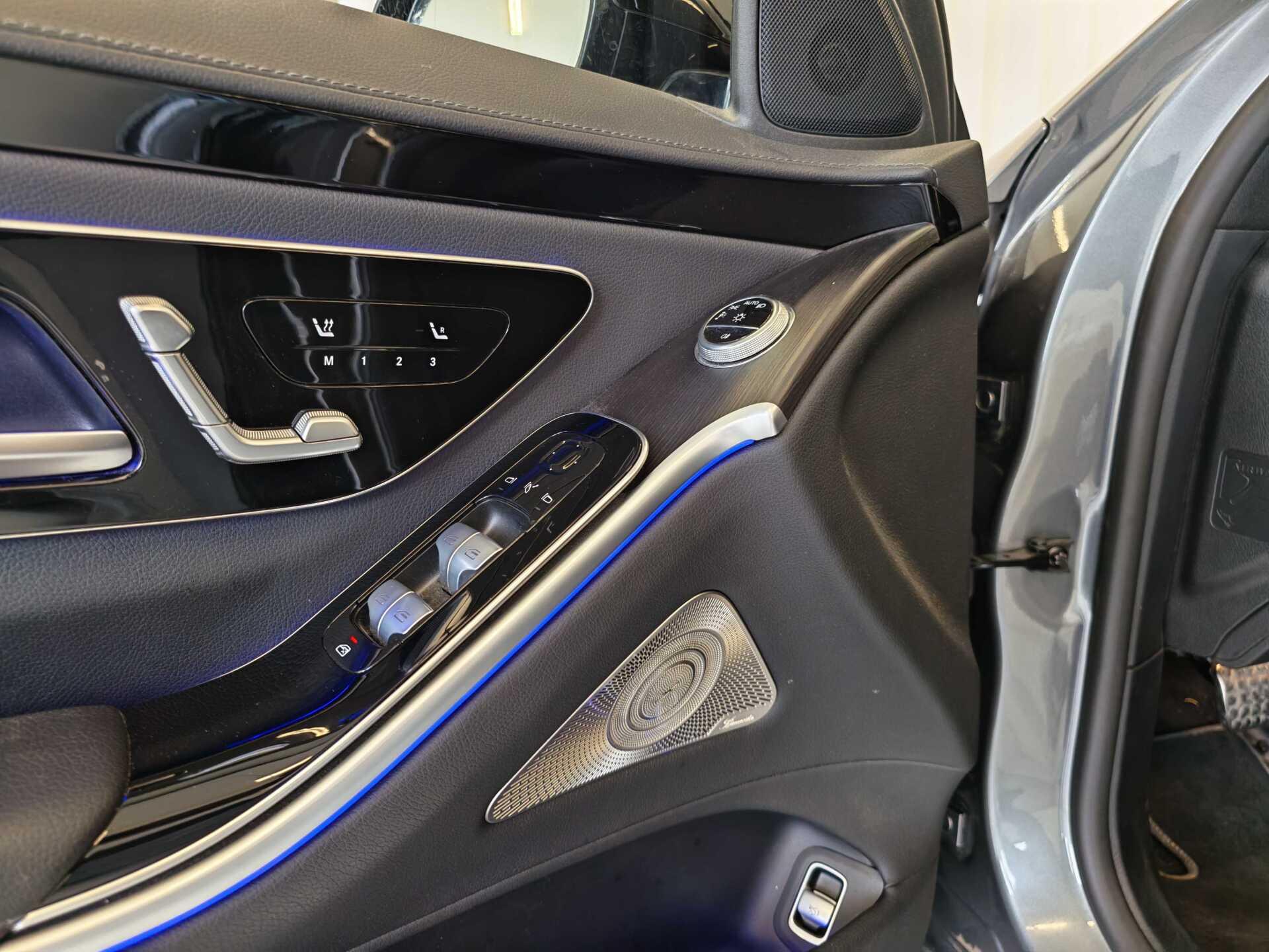 MERCEDES-BENZ S 2022