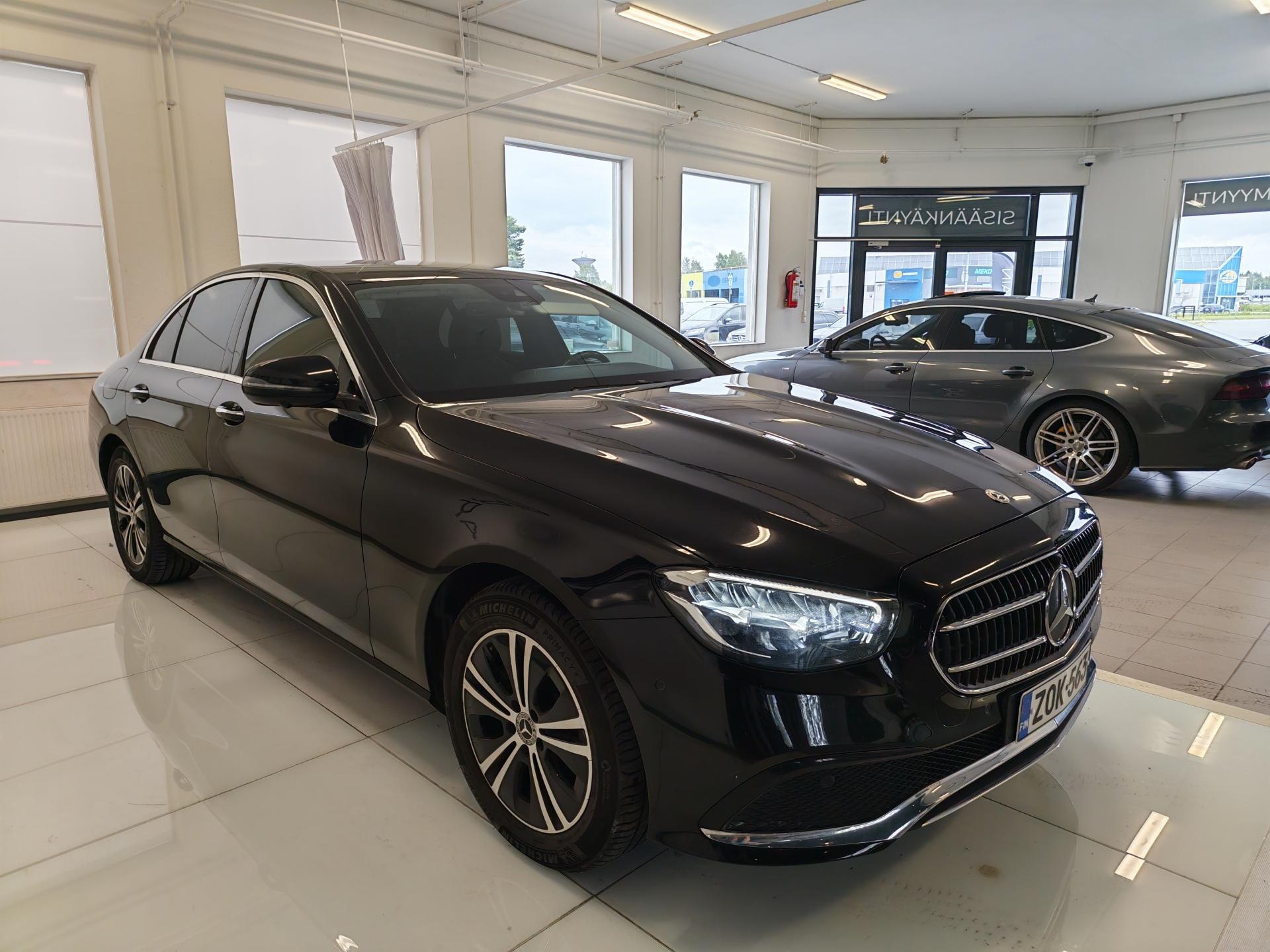 MERCEDES-BENZ E 2022