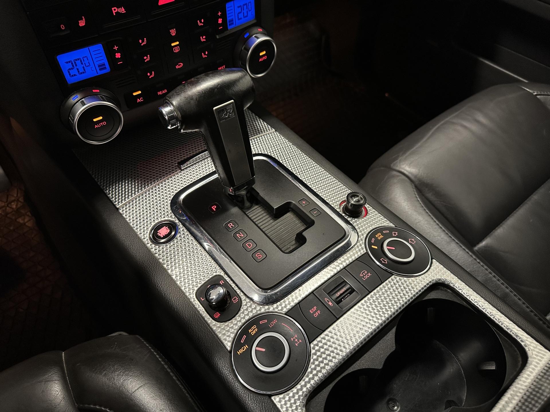 VOLKSWAGEN Touareg 2008