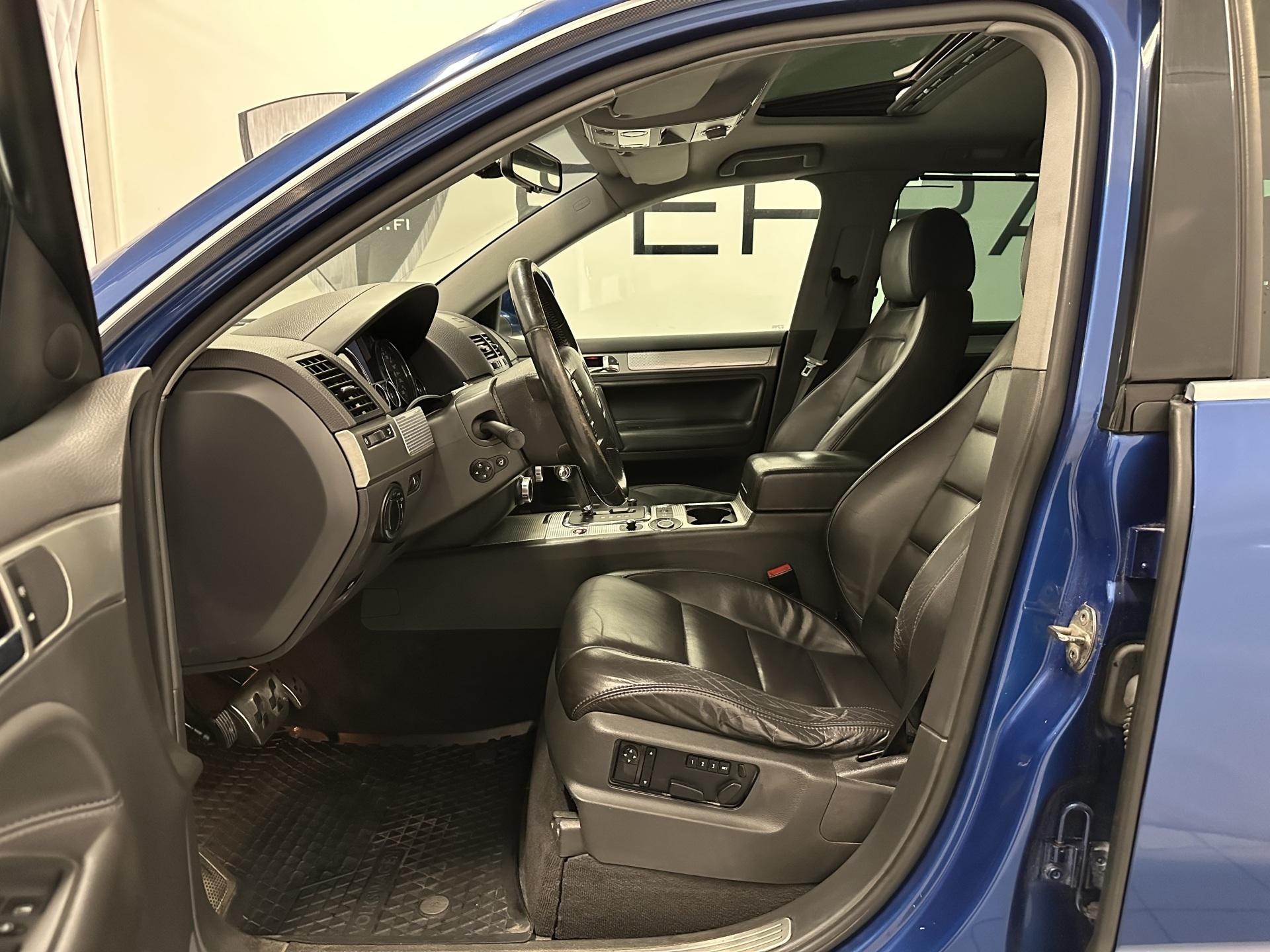 VOLKSWAGEN Touareg 2008