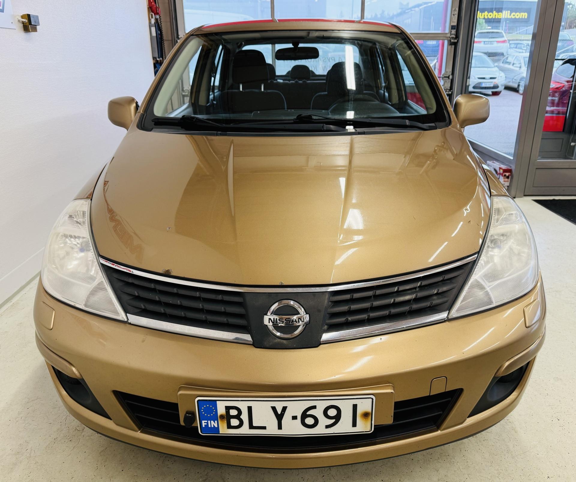 NISSAN Tiida 2008