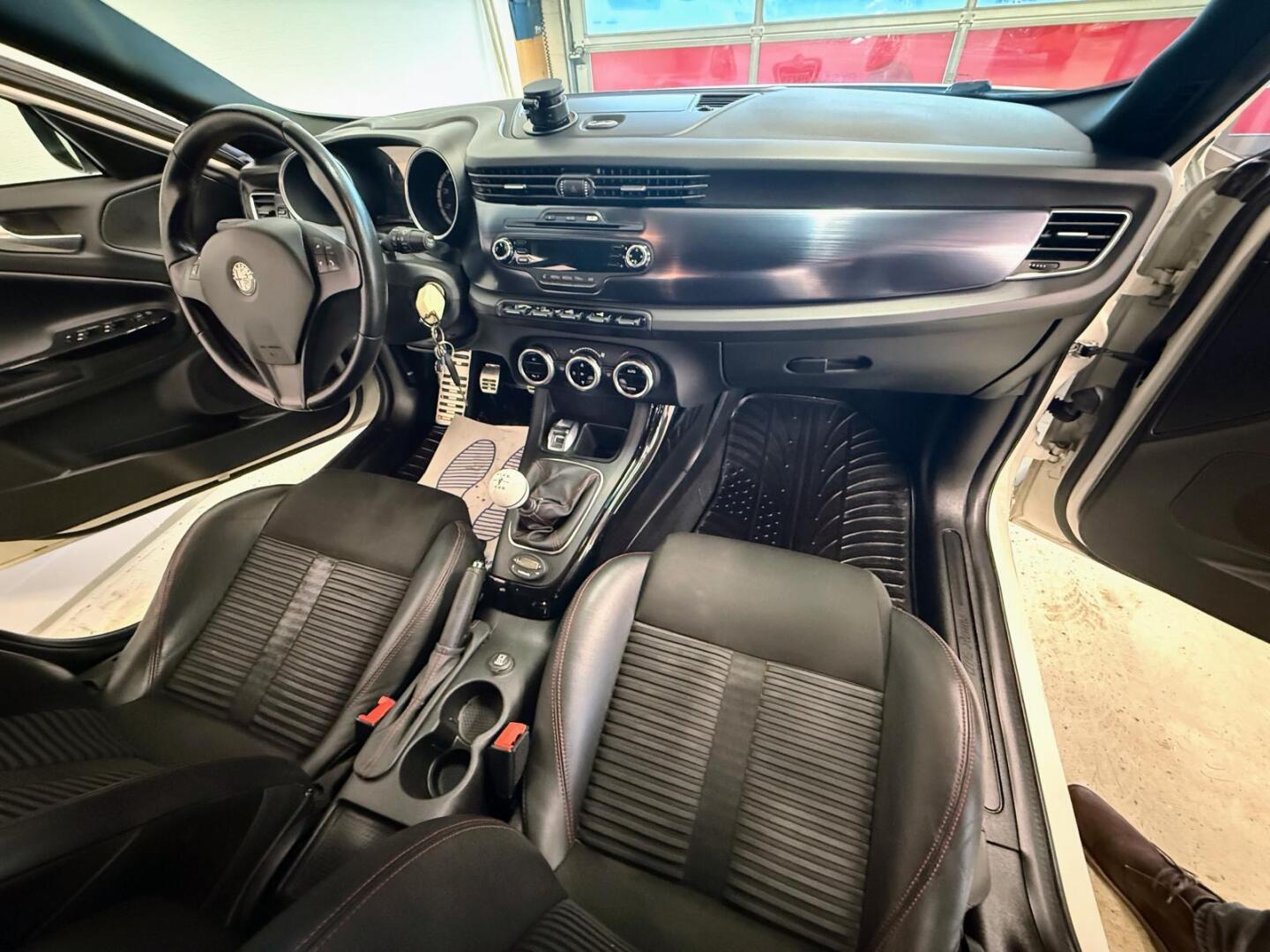 ALFA ROMEO Giulietta 2011