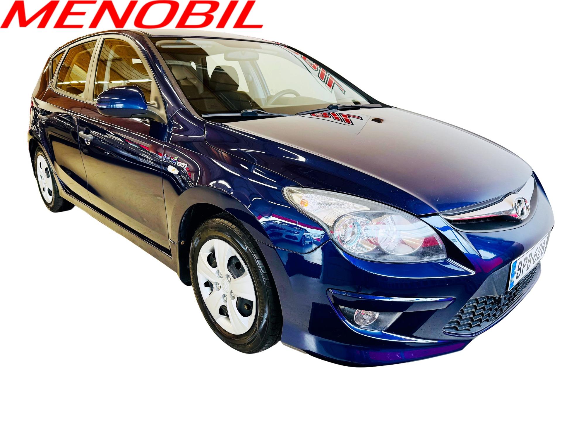 HYUNDAI i30 2012
