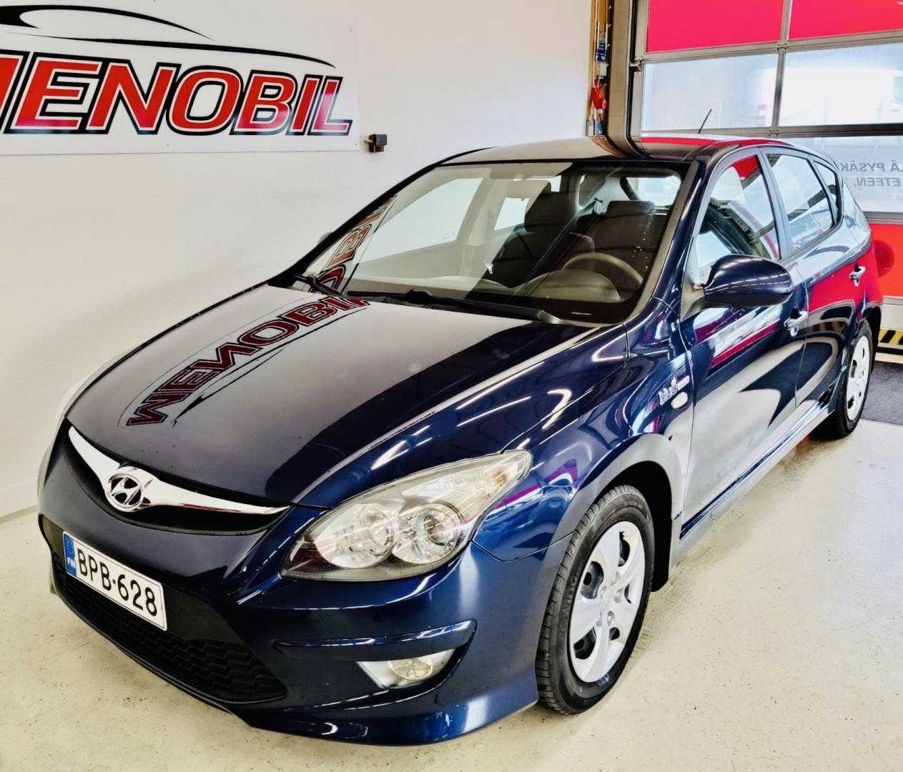 HYUNDAI i30 2012