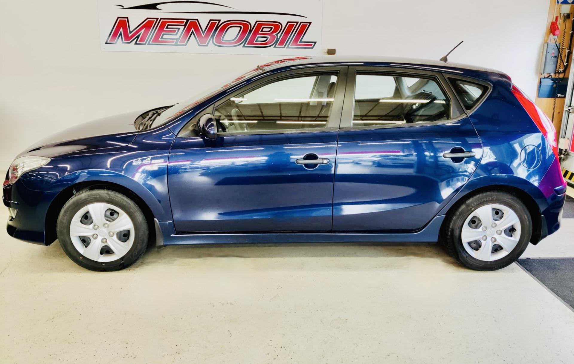 HYUNDAI i30 2012