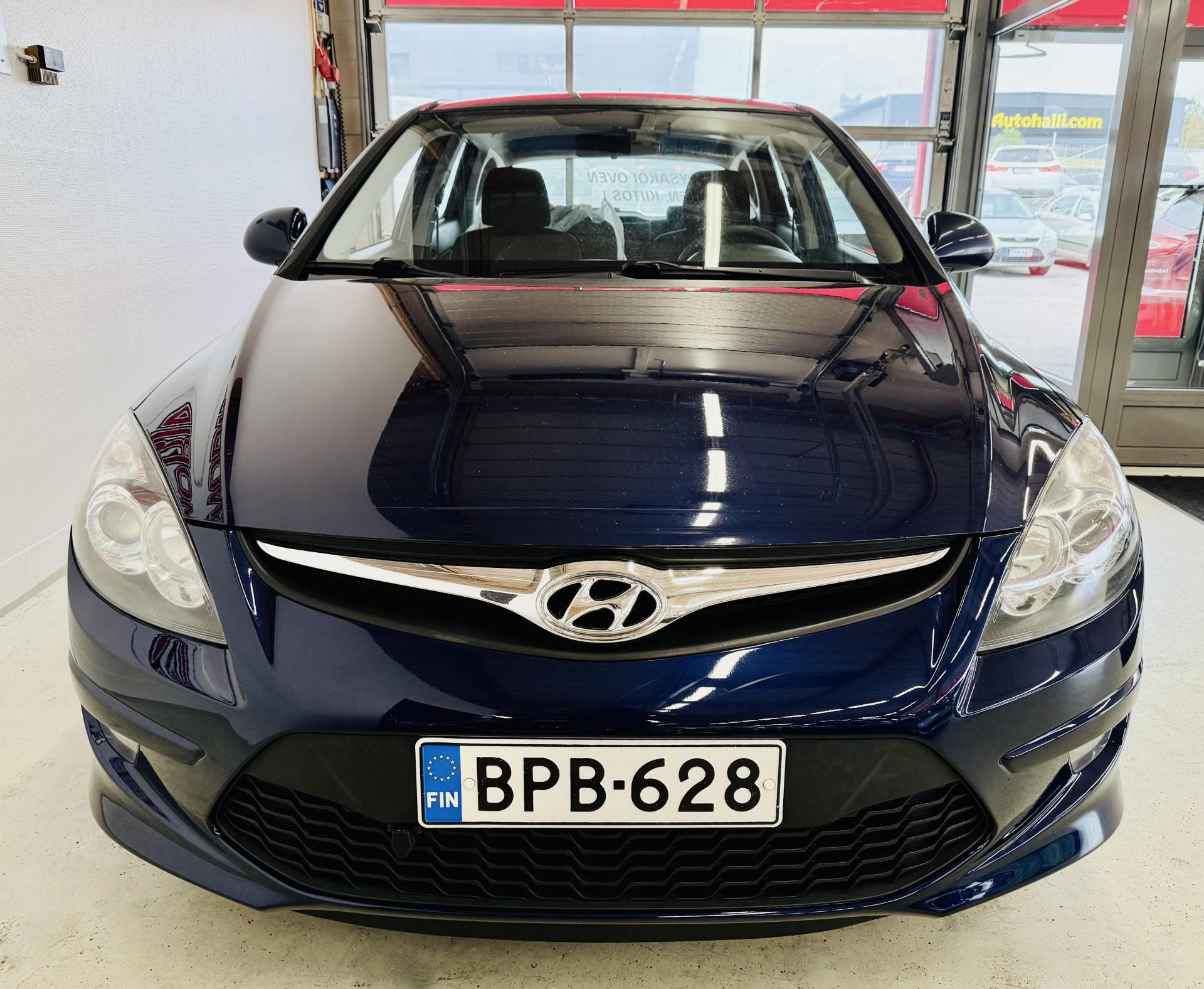 HYUNDAI i30 2012