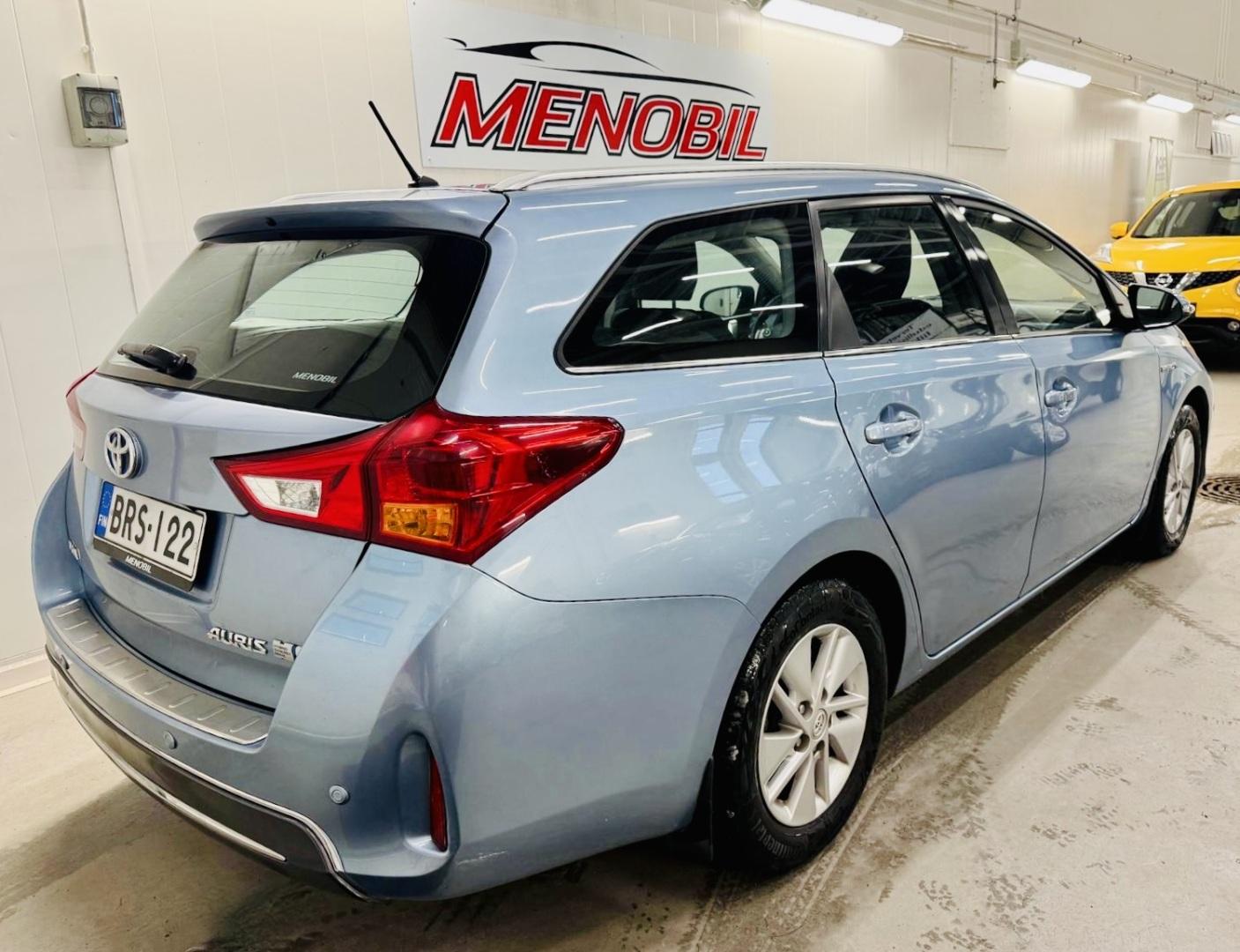 TOYOTA Auris 2014