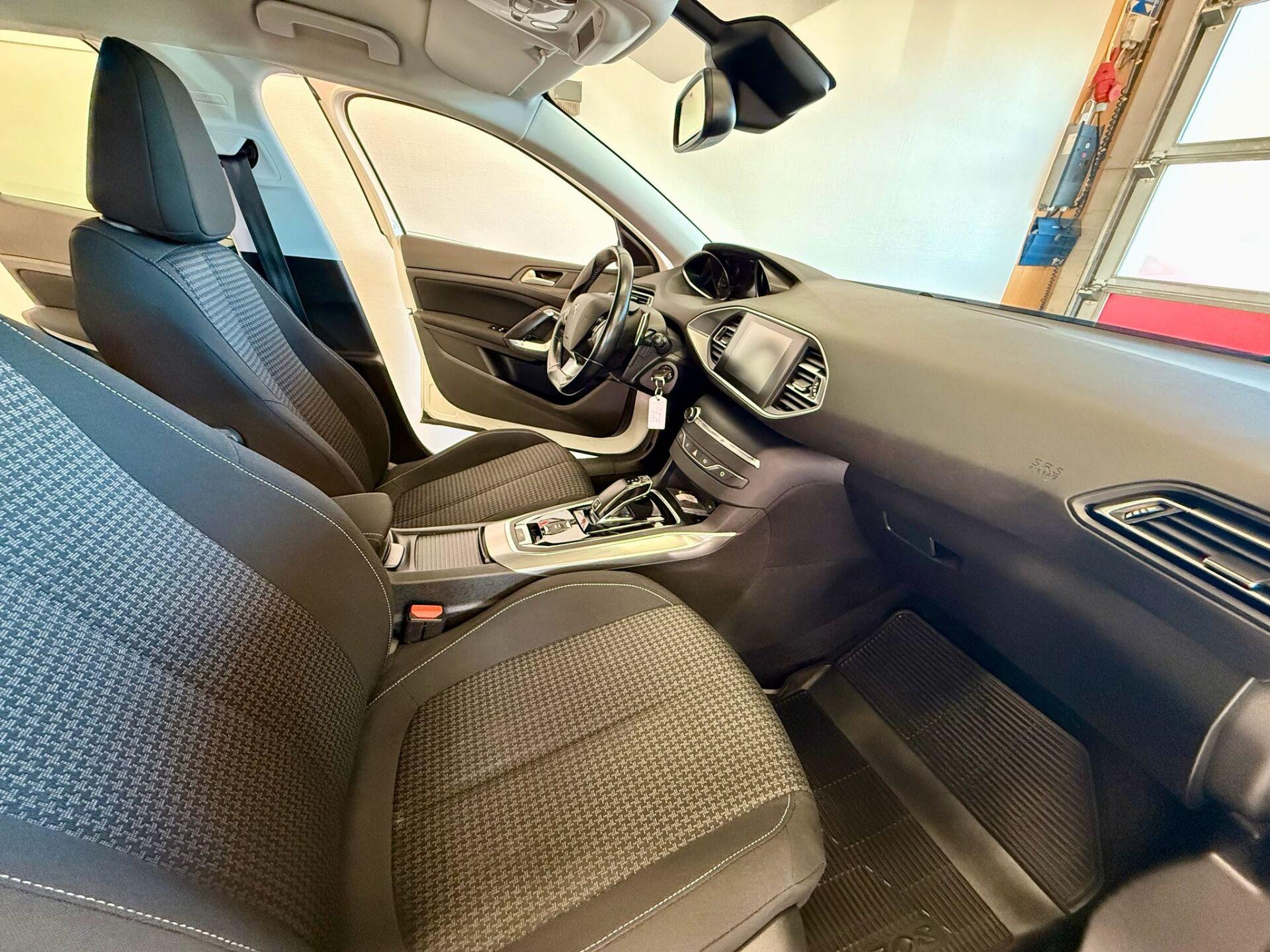 PEUGEOT 308 2019