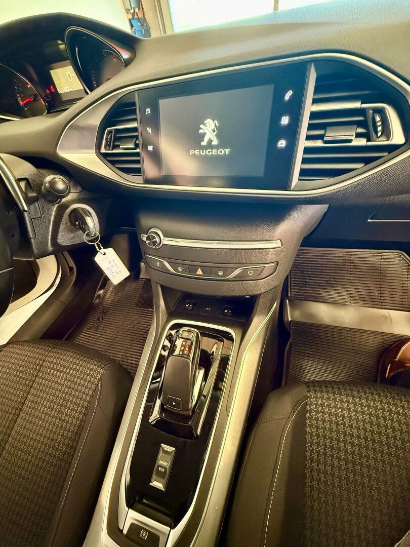PEUGEOT 308 2019
