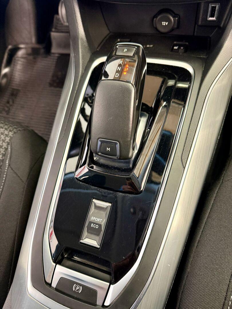 PEUGEOT 308 2019