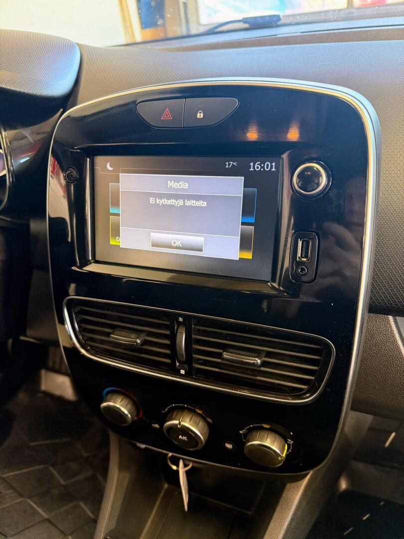 RENAULT Clio 2019