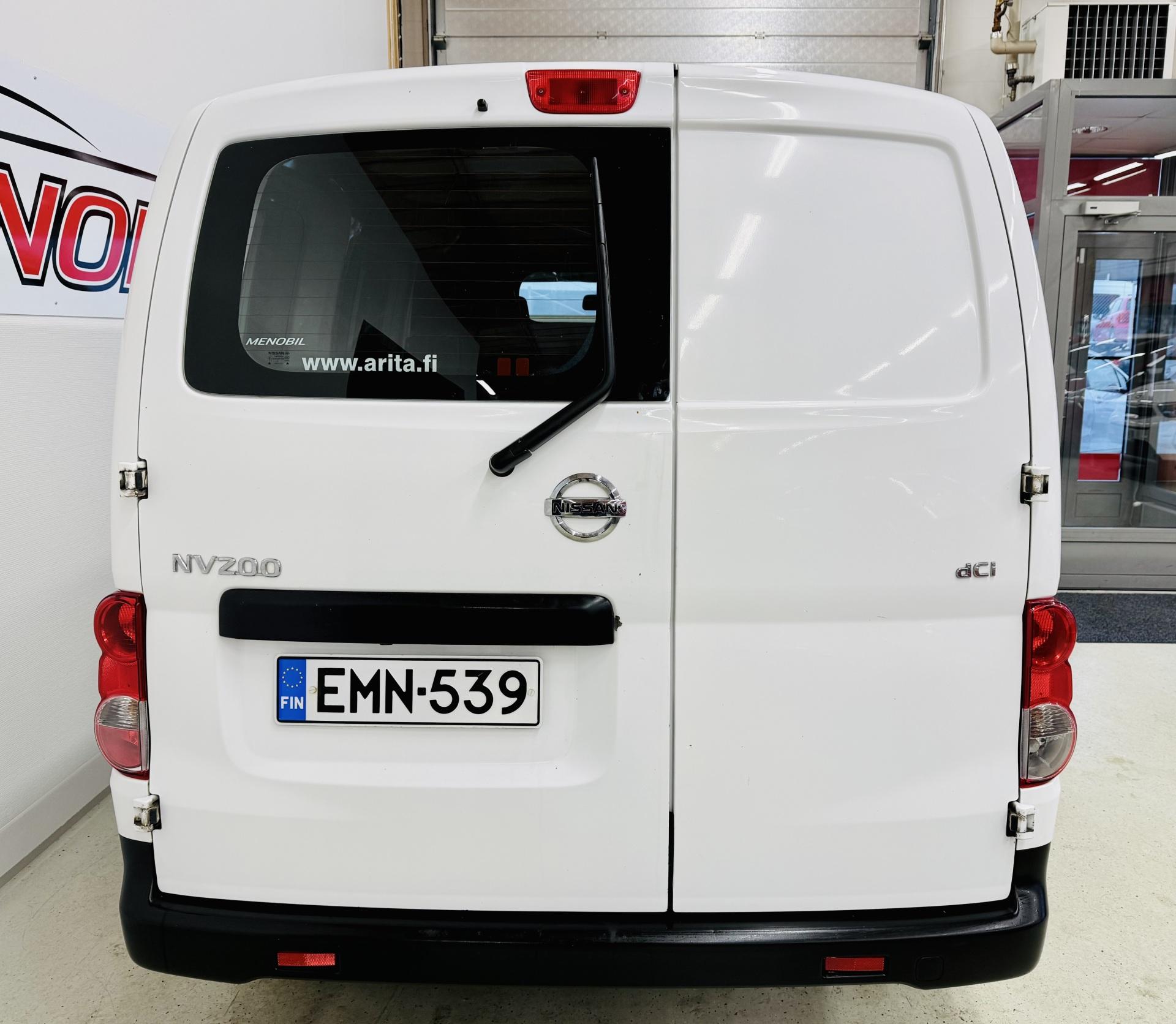 NISSAN NV200 2013