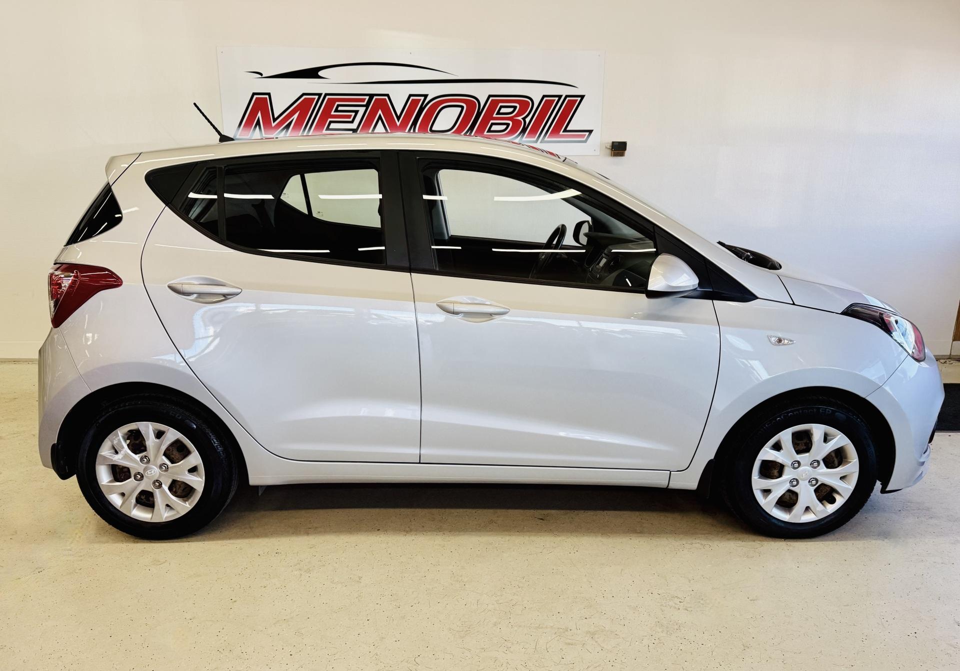 HYUNDAI i10 2017