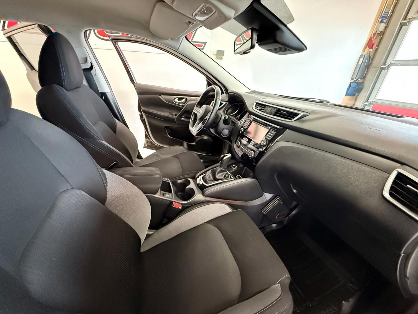 NISSAN Qashqai 2018
