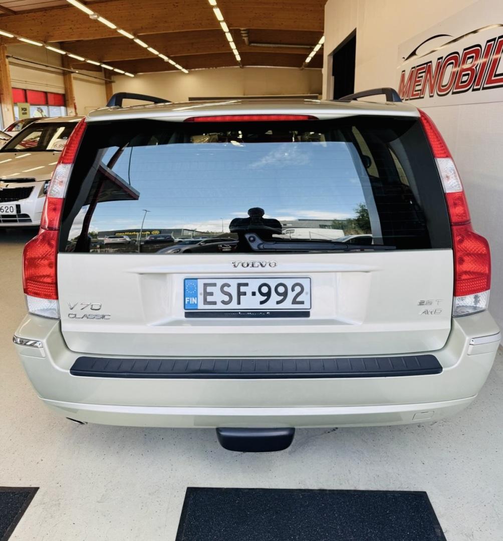 VOLVO V70 2007