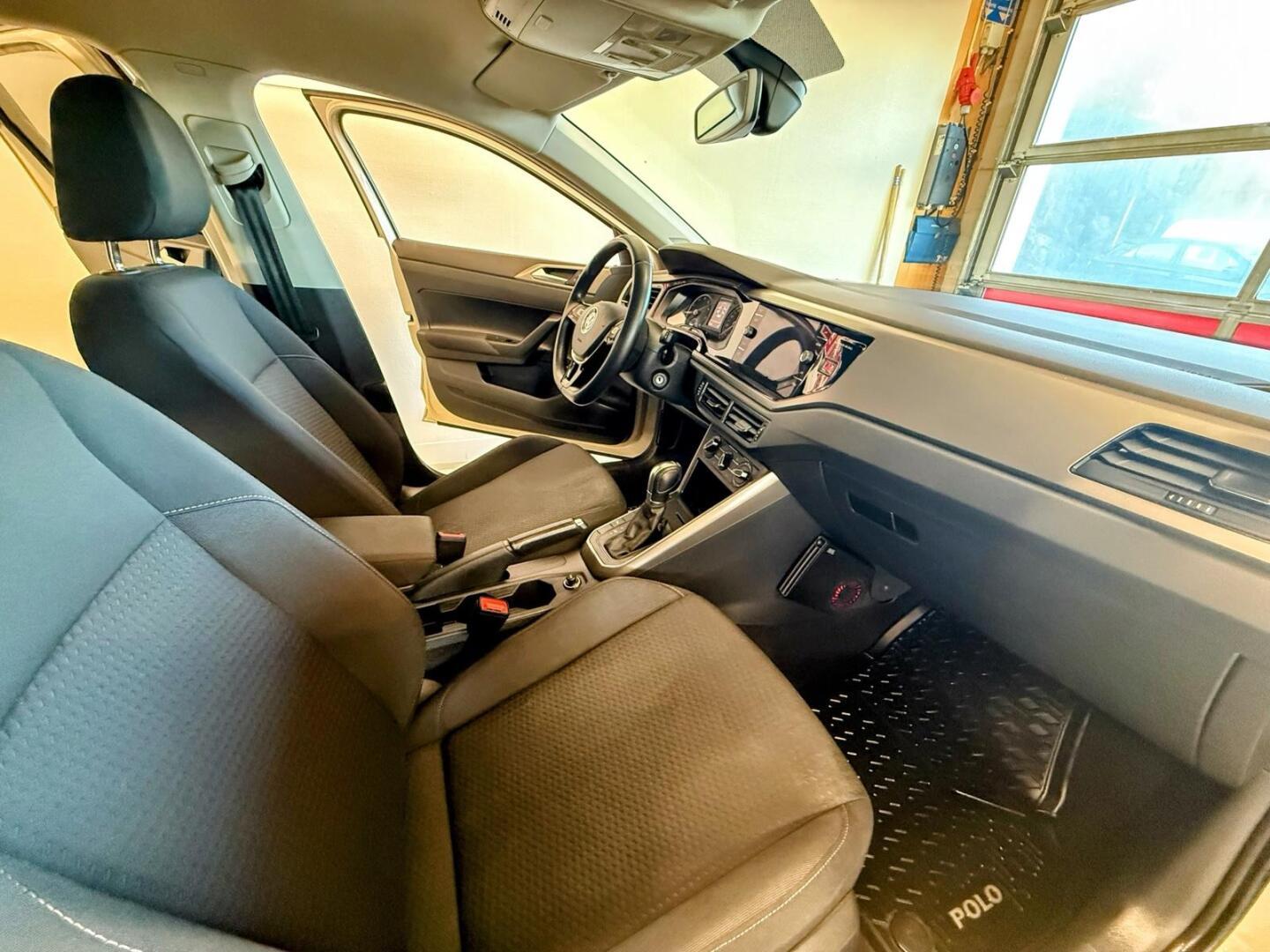 VOLKSWAGEN Polo 2020