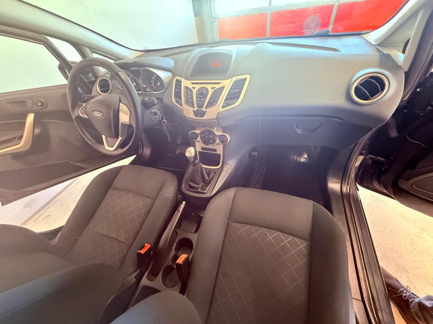 FORD Fiesta 2009