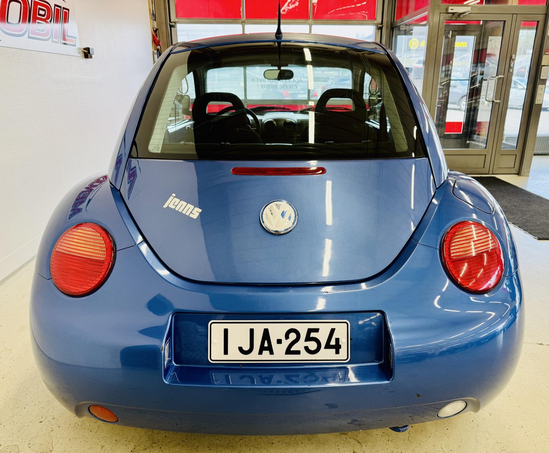 VOLKSWAGEN New Beetle 1999