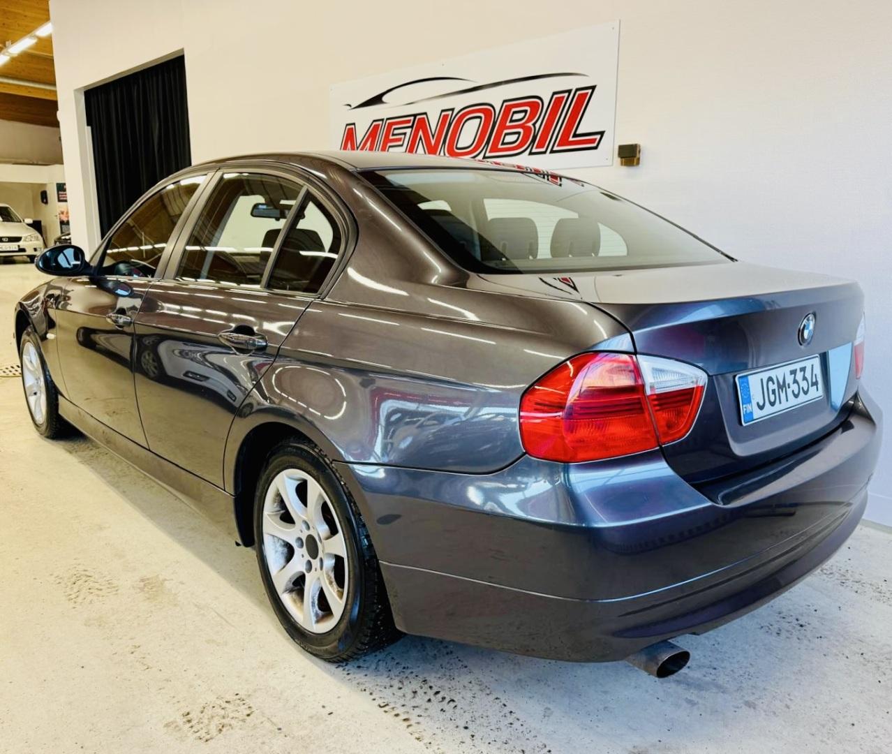 BMW 320 2007