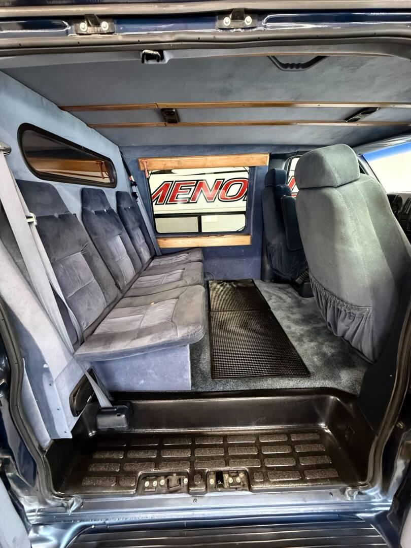 CHEVROLET Chevy Van 1999