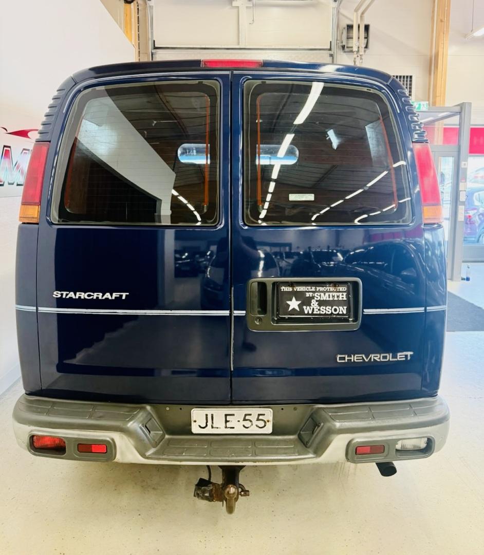 CHEVROLET Chevy Van 1999
