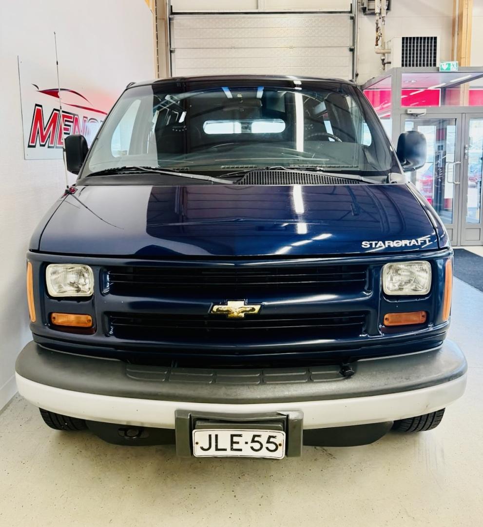 CHEVROLET Chevy Van 1999
