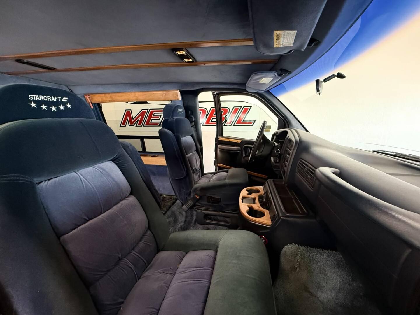 CHEVROLET Chevy Van 1999