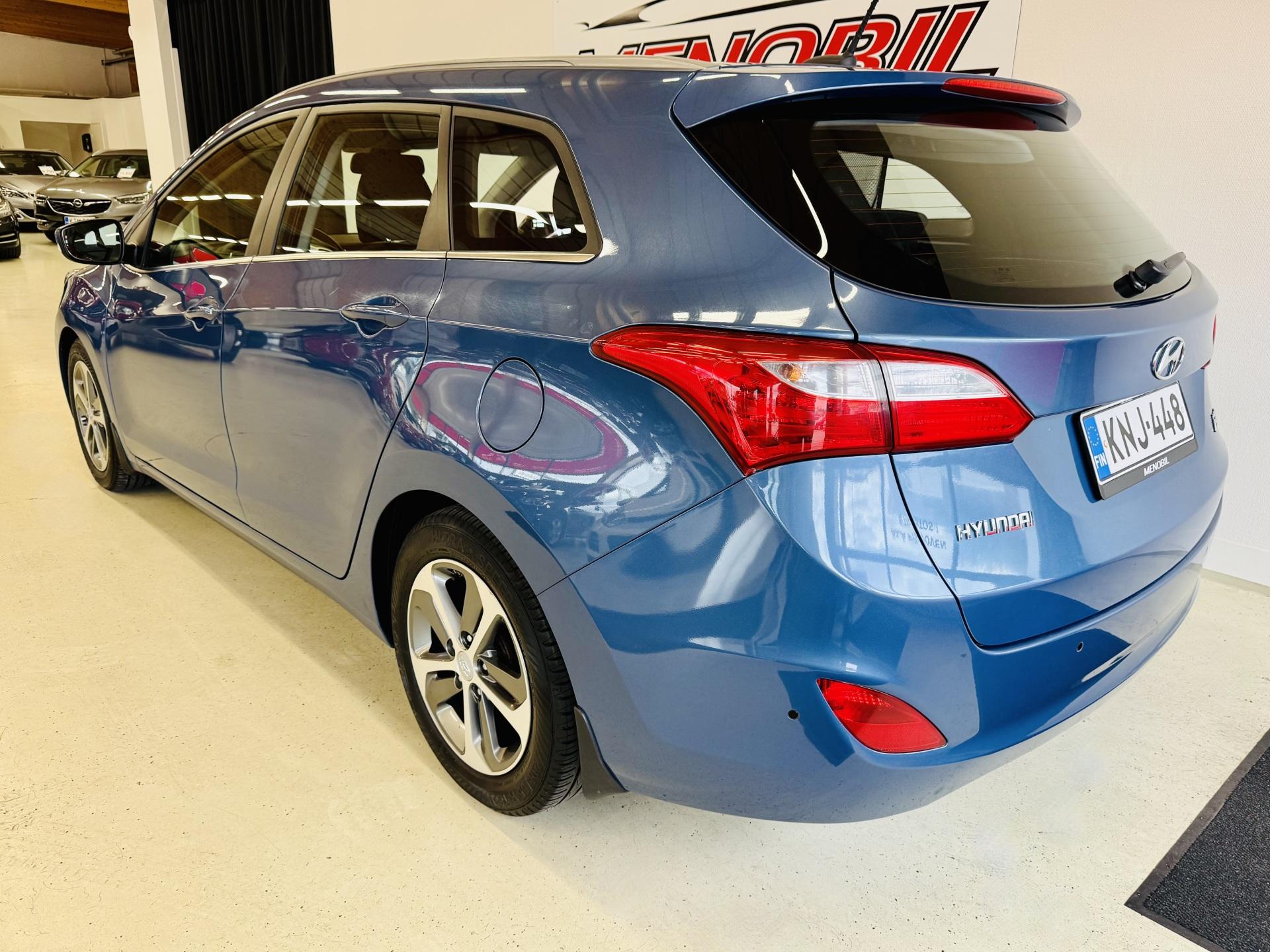 HYUNDAI i30 2016